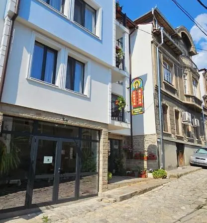 Saint Petka * Veliko Tărnovo